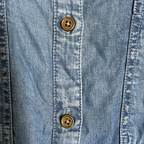 Buttoned Dress - Picture 4 of 6